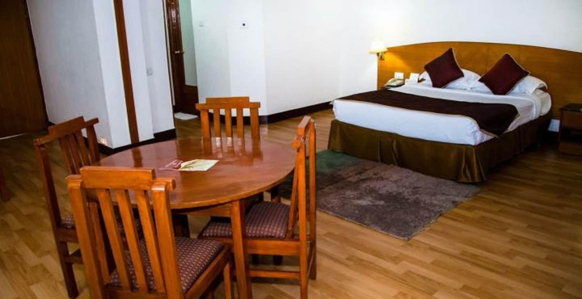 Hotel Ramee Guestline Tirupati Exterior foto