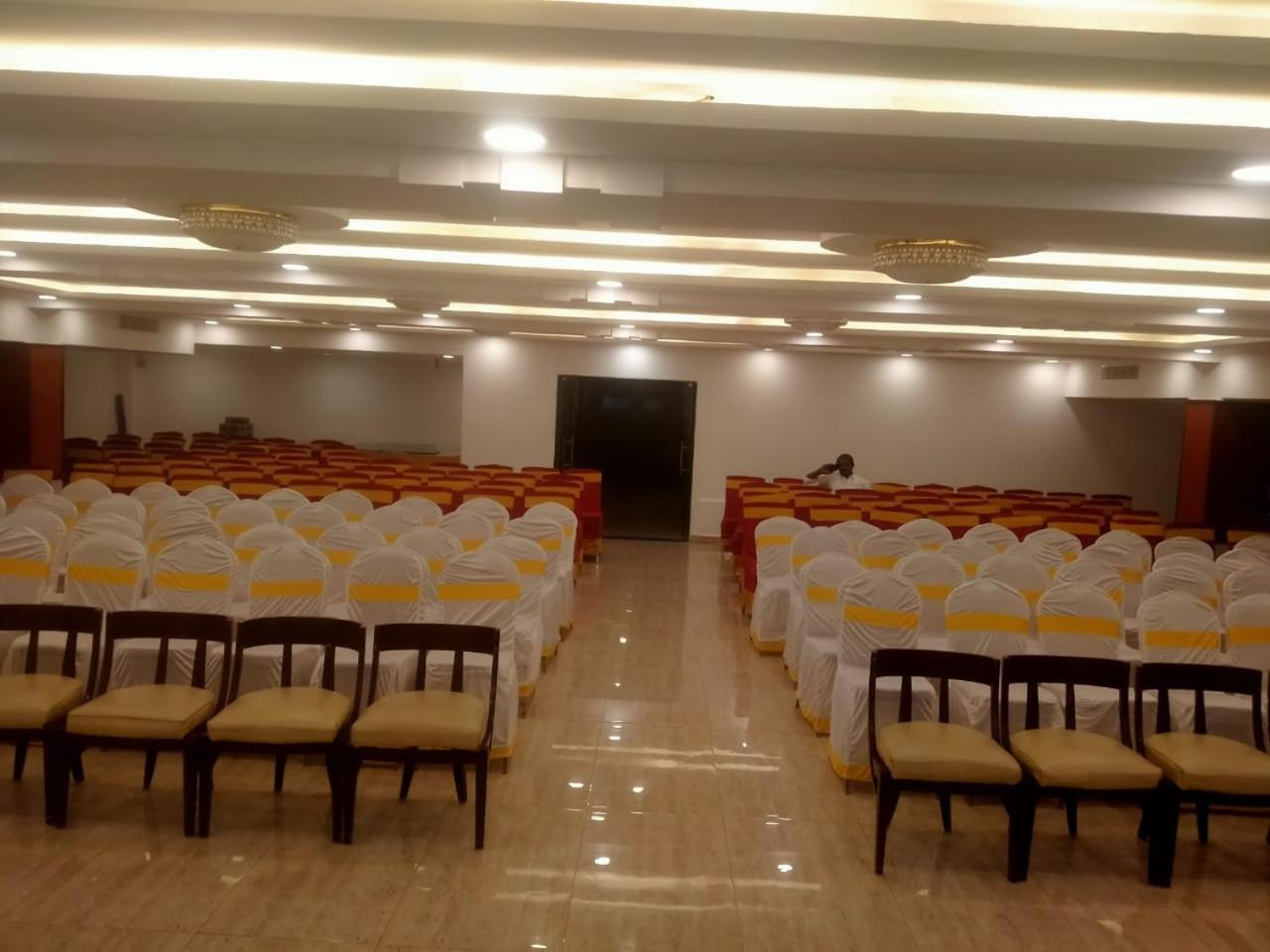 Hotel Ramee Guestline Tirupati Exterior foto