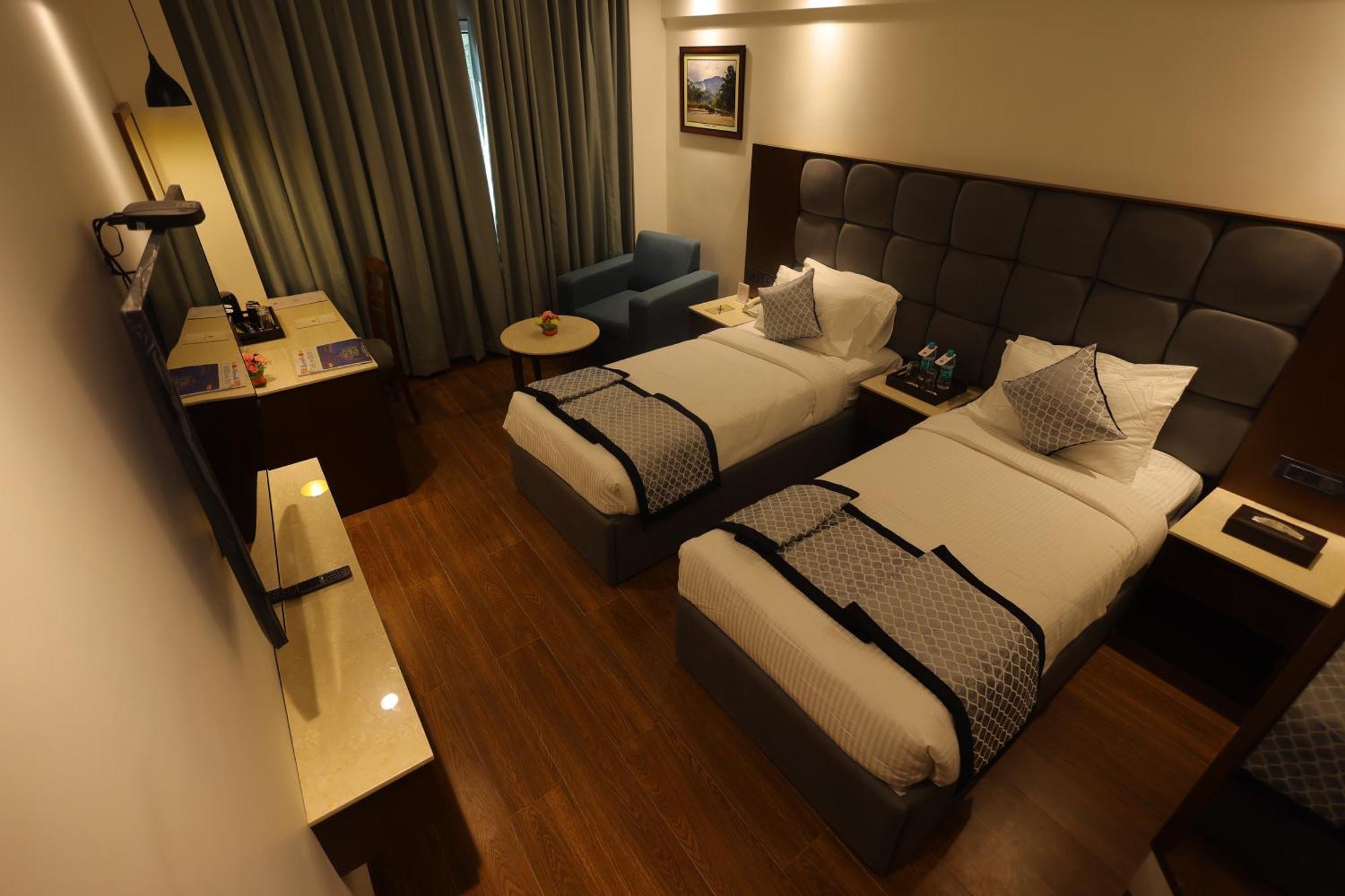 Hotel Ramee Guestline Tirupati Exterior foto