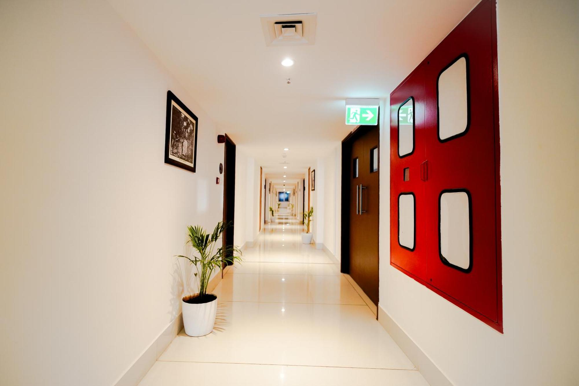 Hotel Ramee Guestline Tirupati Exterior foto
