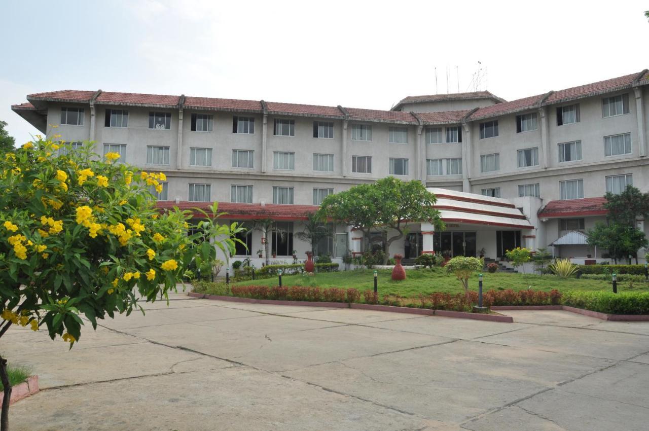 Hotel Ramee Guestline Tirupati Zimmer foto